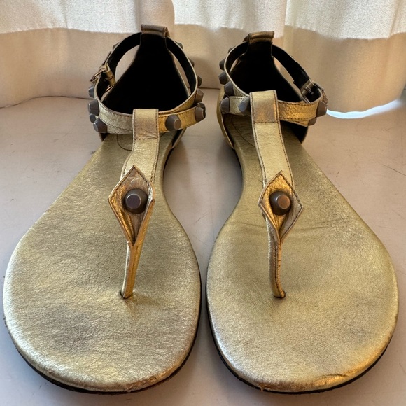 Balenciaga Leather Studded Accent 'City' Strappy Gold Sandals, size 41 - Picture 4 of 5